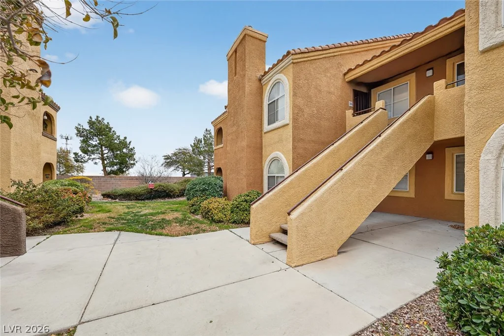 7950 Flamingo, Las Vegas, NV 89147