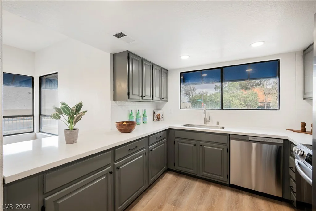 2607 Red Rock, Las Vegas, NV 89146