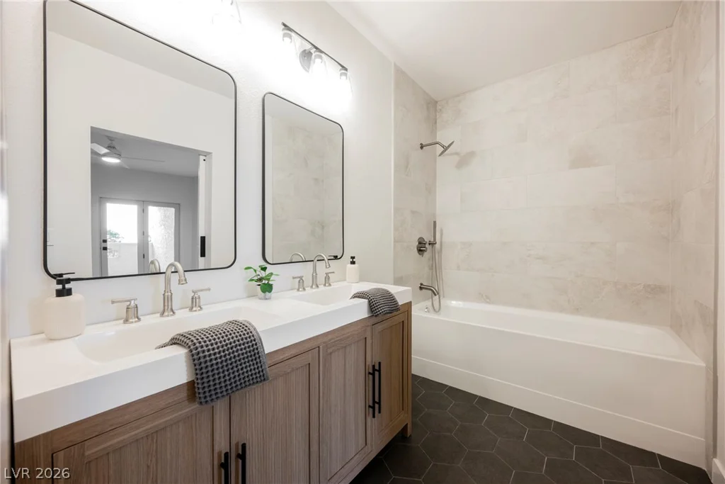 2607 Red Rock, Las Vegas, NV 89146