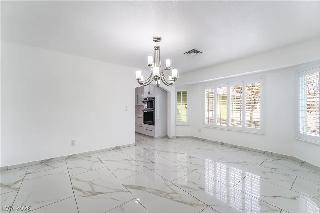 3160 Viking, Las Vegas, NV 89121