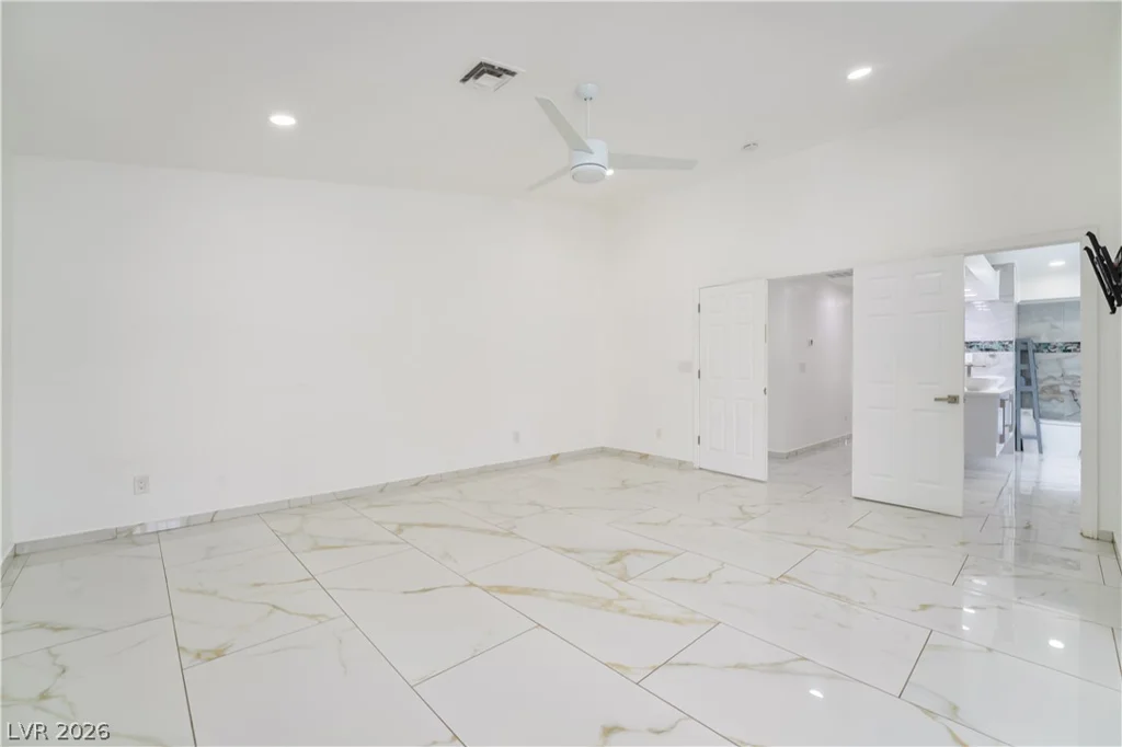 3160 Viking, Las Vegas, NV 89121