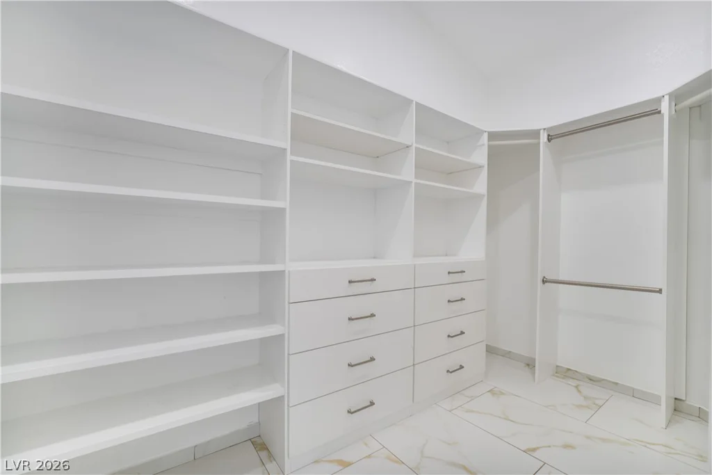 3160 Viking, Las Vegas, NV 89121