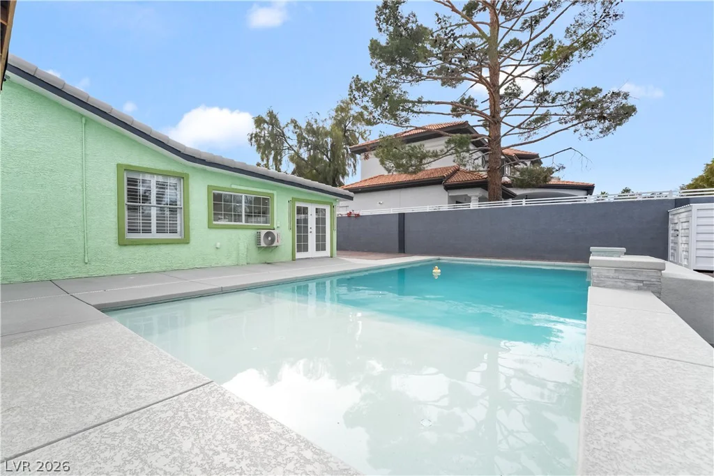3160 Viking, Las Vegas, NV 89121