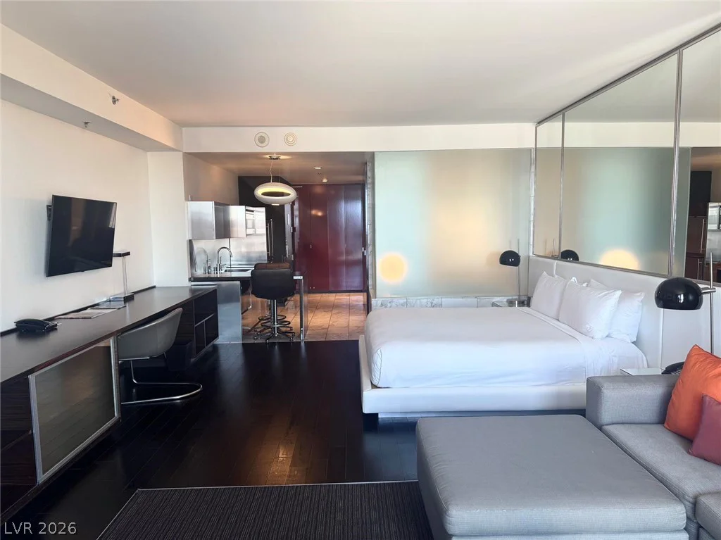 4381 Flamingo, Las Vegas, NV 89103