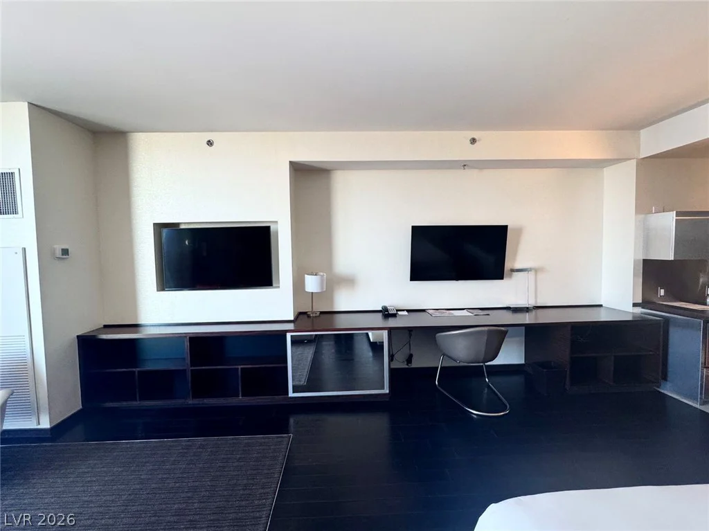 4381 Flamingo, Las Vegas, NV 89103