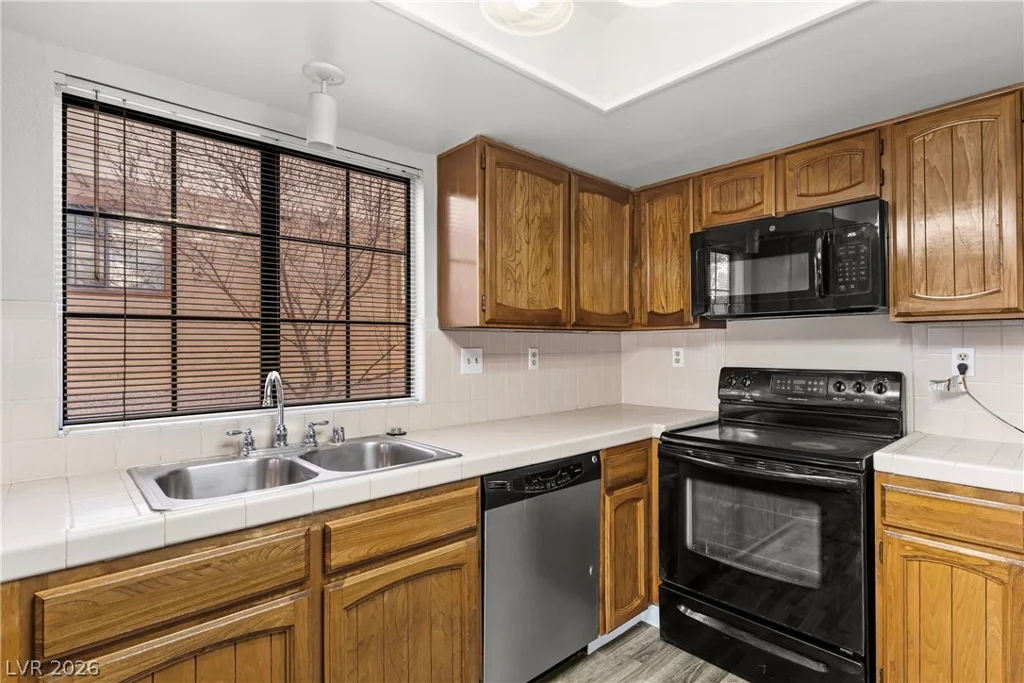 3251 Dawnflower, Las Vegas, NV 89121