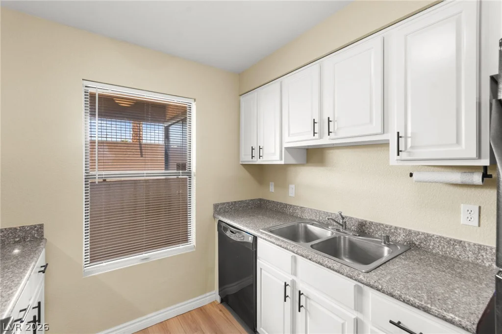 2451 Rainbow, Las Vegas, NV 89108