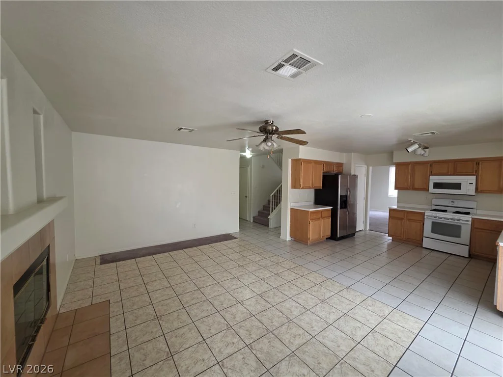 25 Newburg, North Las Vegas, NV 89032