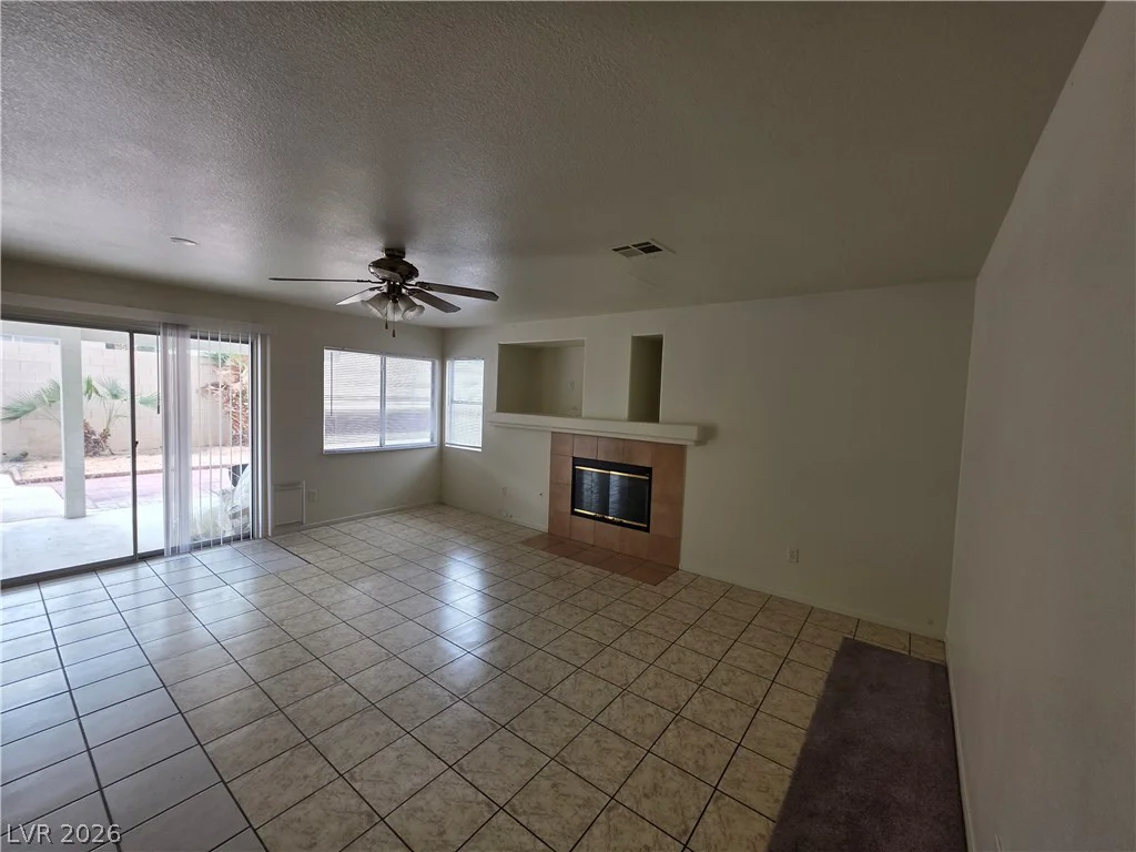 25 Newburg, North Las Vegas, NV 89032
