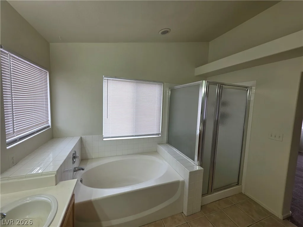 25 Newburg, North Las Vegas, NV 89032