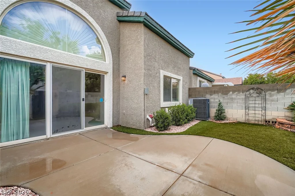 10192 Juniper Creek, Las Vegas, NV 89145