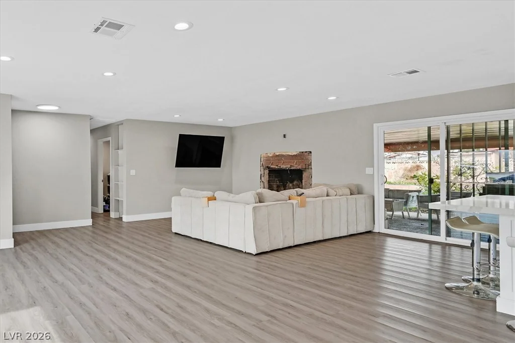 6304 Jennifer, Las Vegas, NV 89108