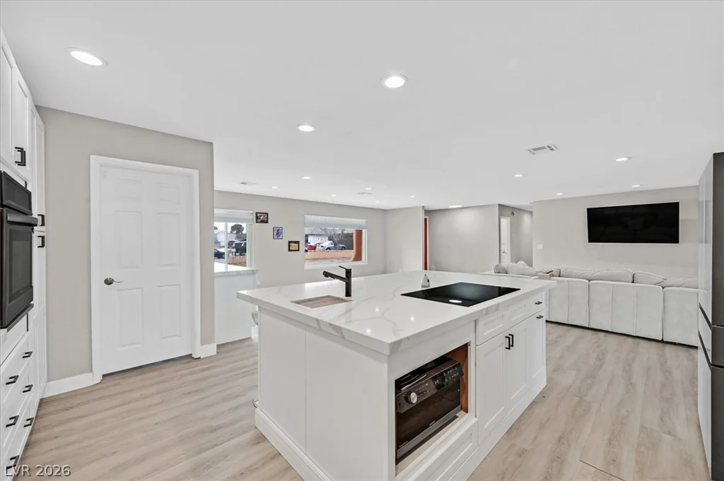 6304 Jennifer, Las Vegas, NV 89108