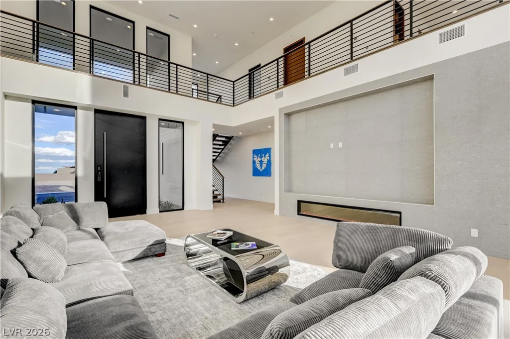 5555 Teco, Las Vegas, NV 89118