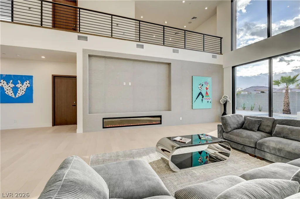 5555 Teco, Las Vegas, NV 89118