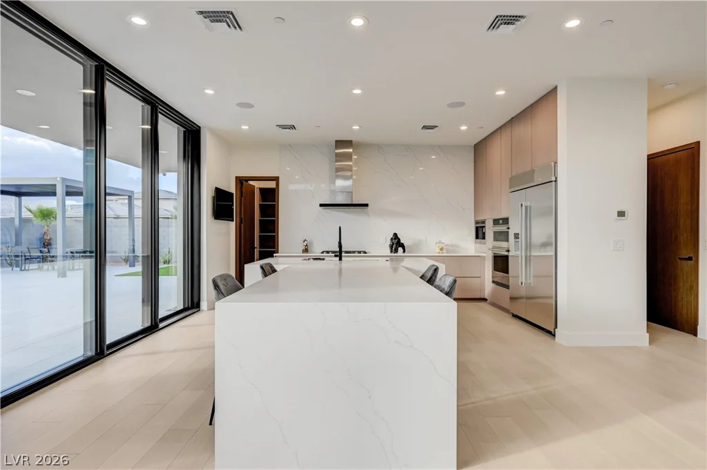 5555 Teco, Las Vegas, NV 89118