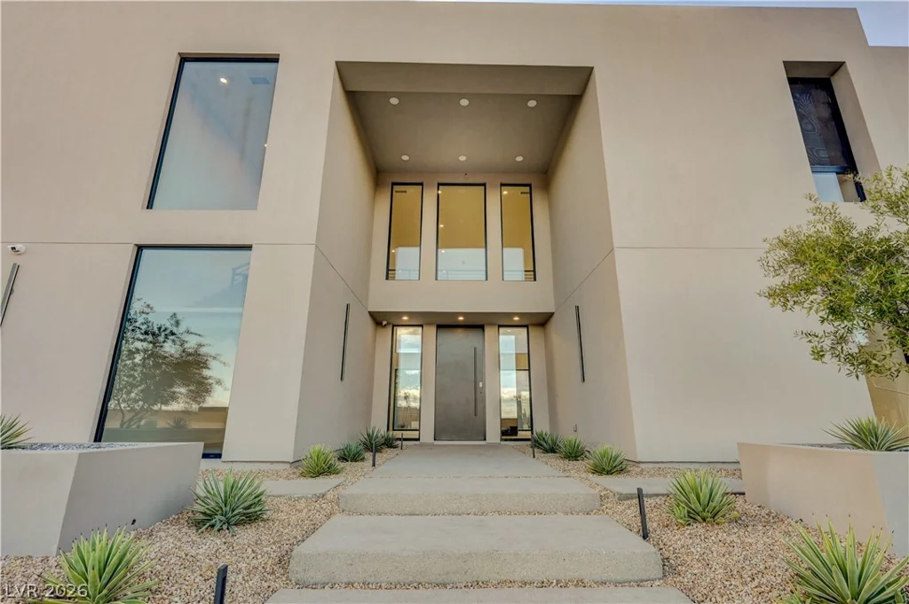 5555 Teco, Las Vegas, NV 89118