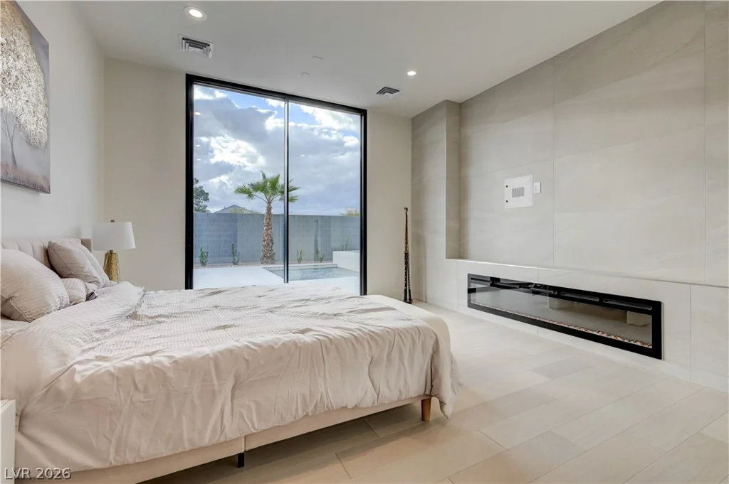 5555 Teco, Las Vegas, NV 89118