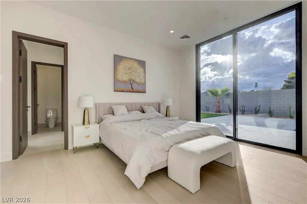 5555 Teco, Las Vegas, NV 89118