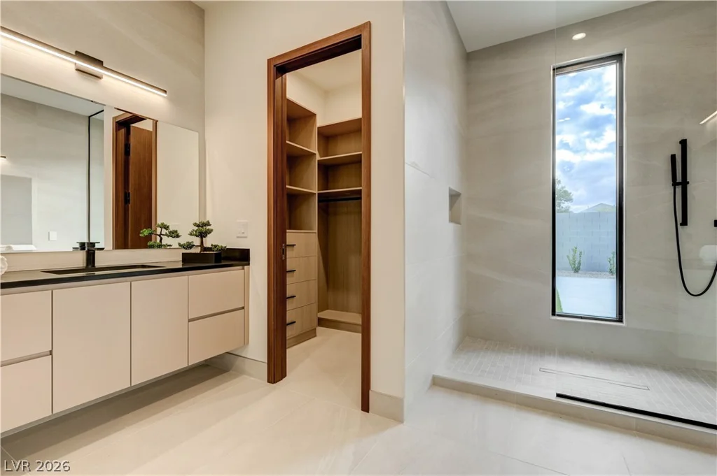 5555 Teco, Las Vegas, NV 89118