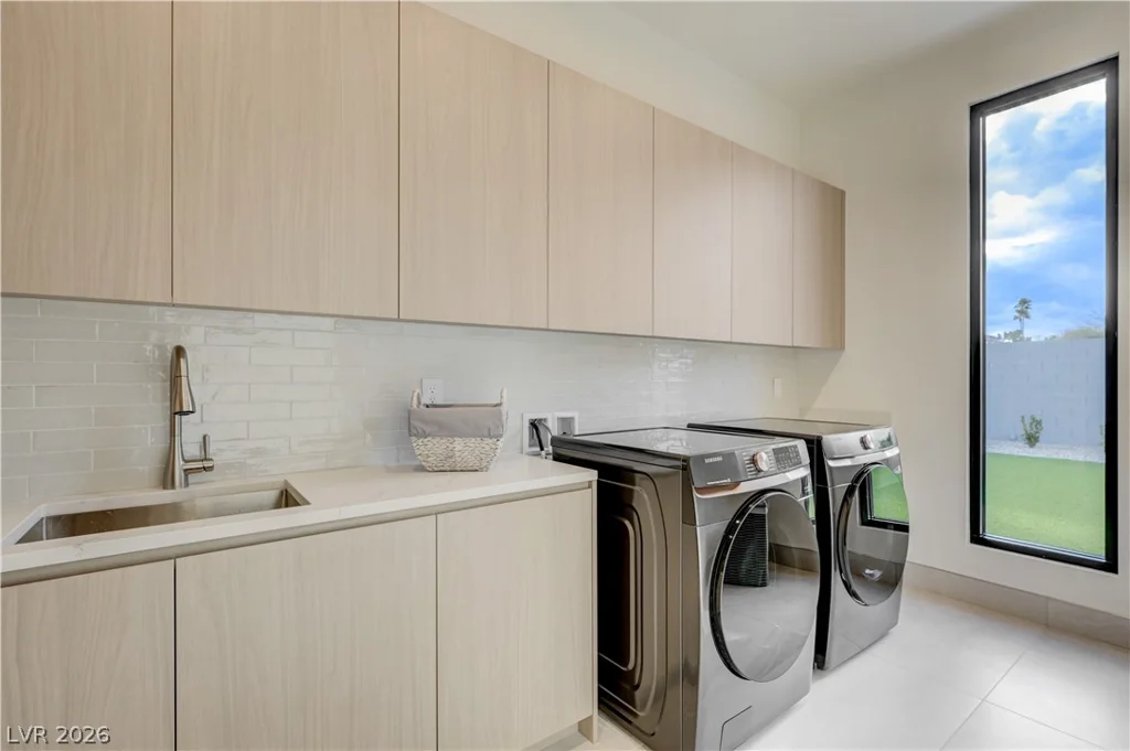 5555 Teco, Las Vegas, NV 89118