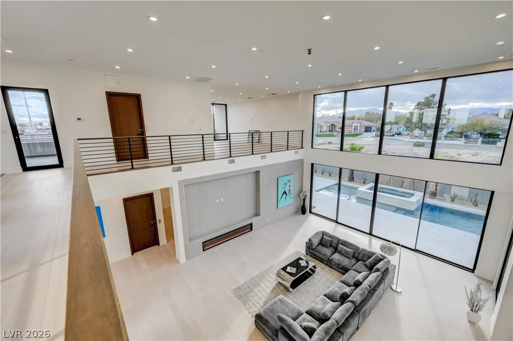 5555 Teco, Las Vegas, NV 89118