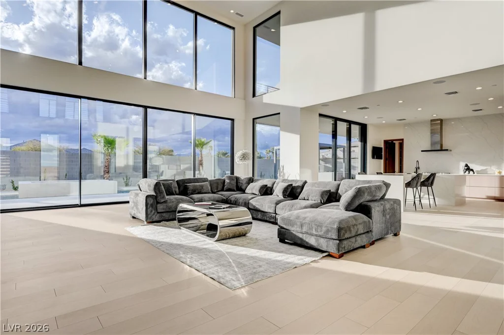 5555 Teco, Las Vegas, NV 89118