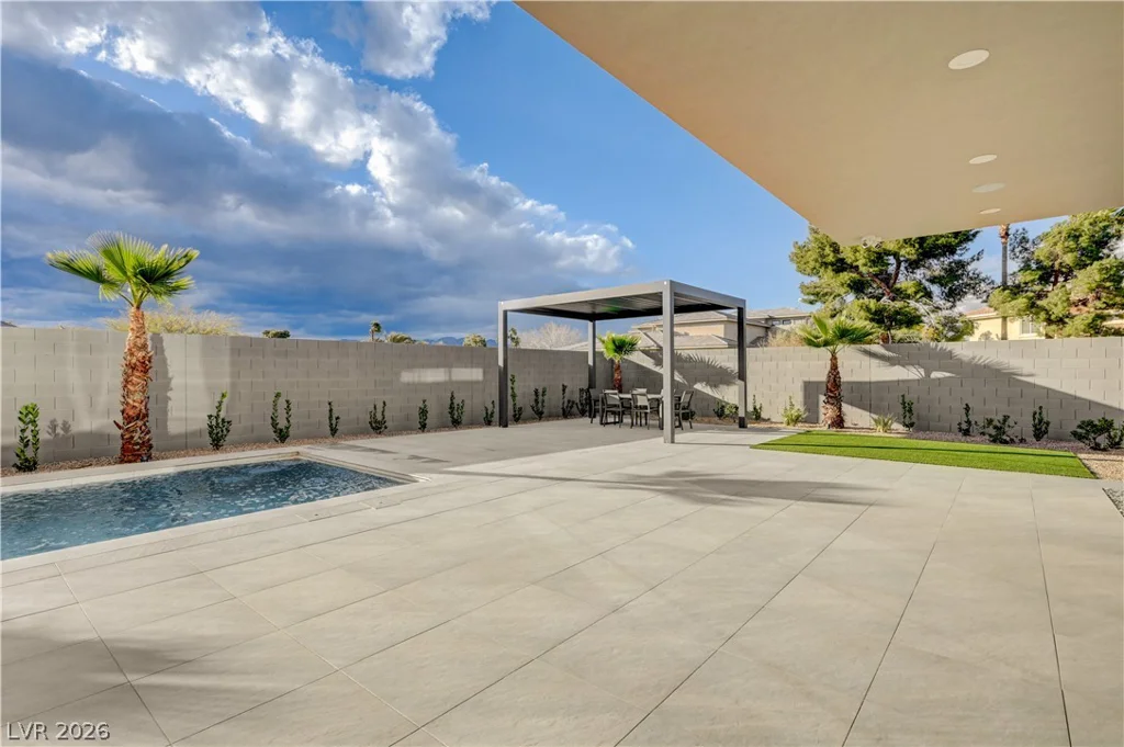 5555 Teco, Las Vegas, NV 89118