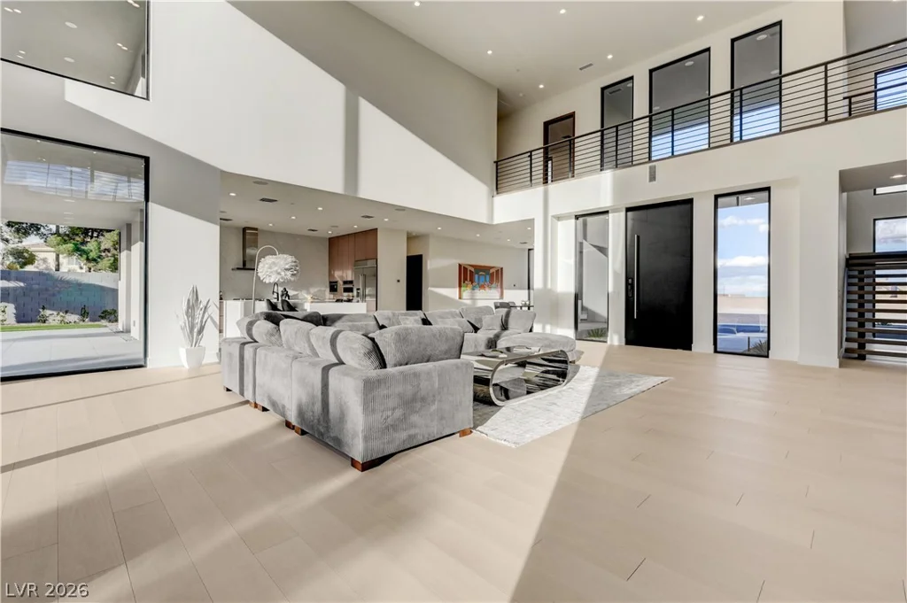 5555 Teco, Las Vegas, NV 89118