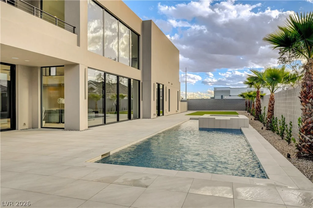 5555 Teco, Las Vegas, NV 89118