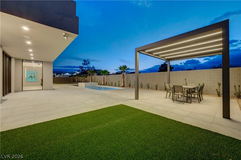 5555 Teco, Las Vegas, NV 89118