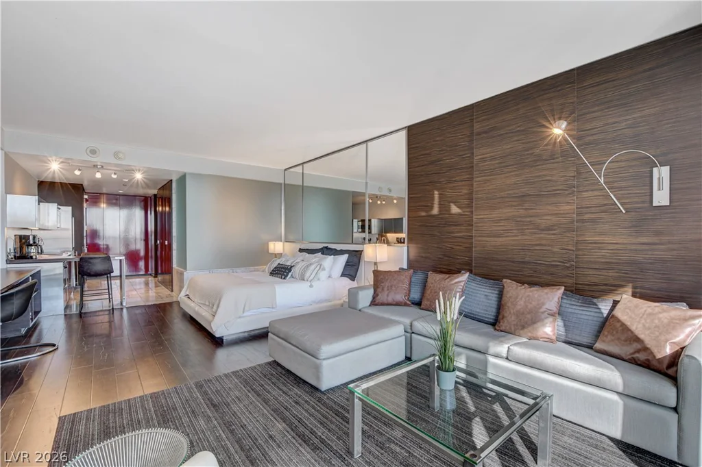 4381 Flamingo, Las Vegas, NV 89103