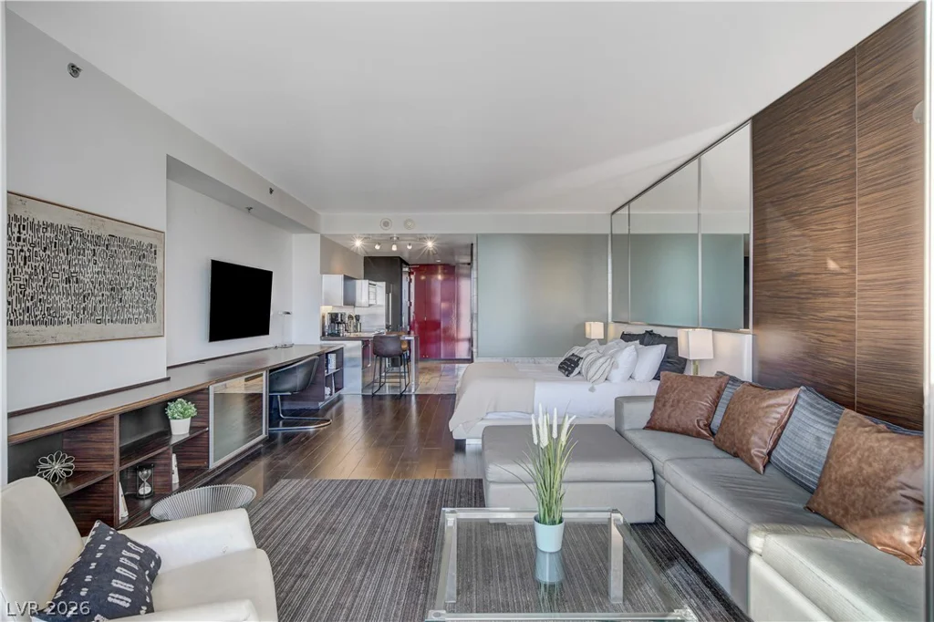 4381 Flamingo, Las Vegas, NV 89103