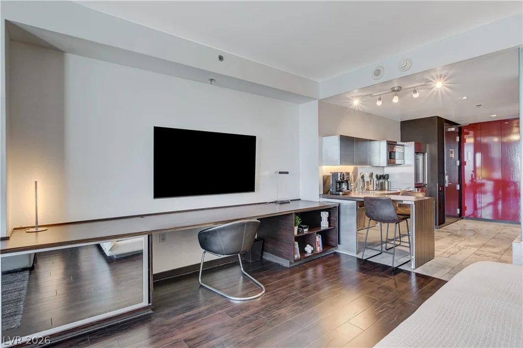 4381 Flamingo, Las Vegas, NV 89103