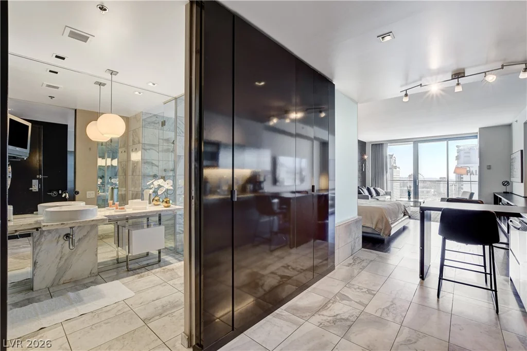 4381 Flamingo, Las Vegas, NV 89103