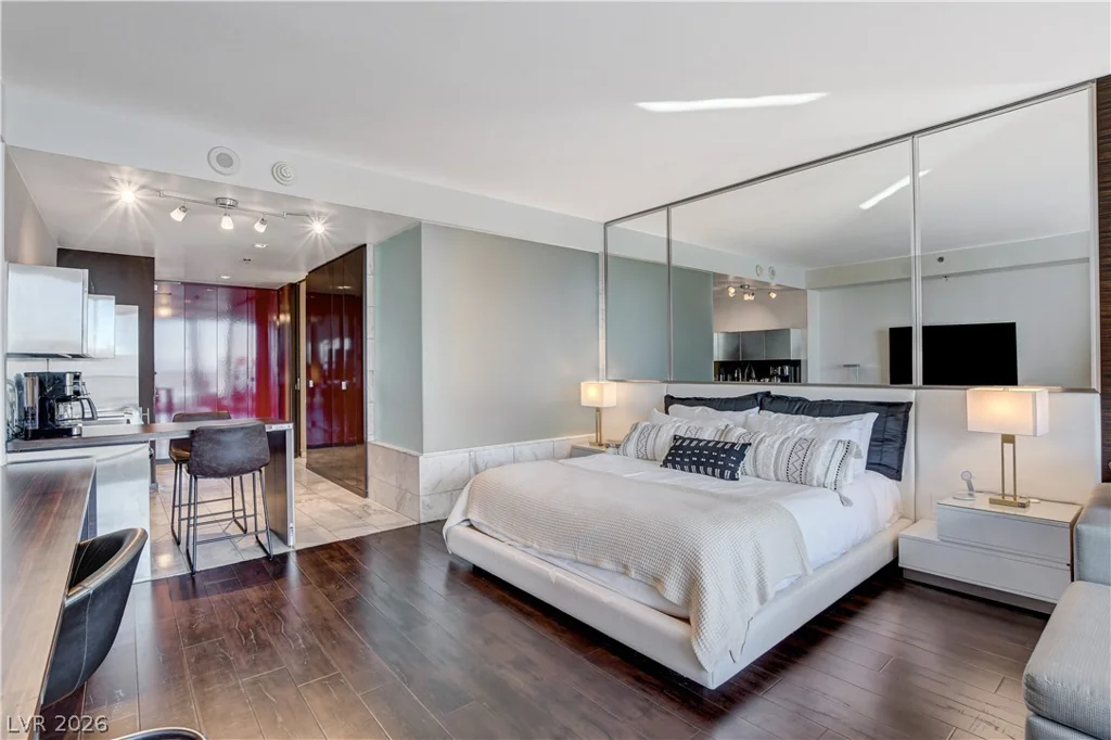 4381 Flamingo, Las Vegas, NV 89103