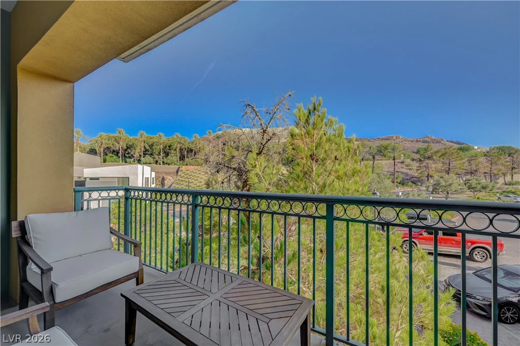 30 Strada Di Villaggio, Henderson, NV 89011
