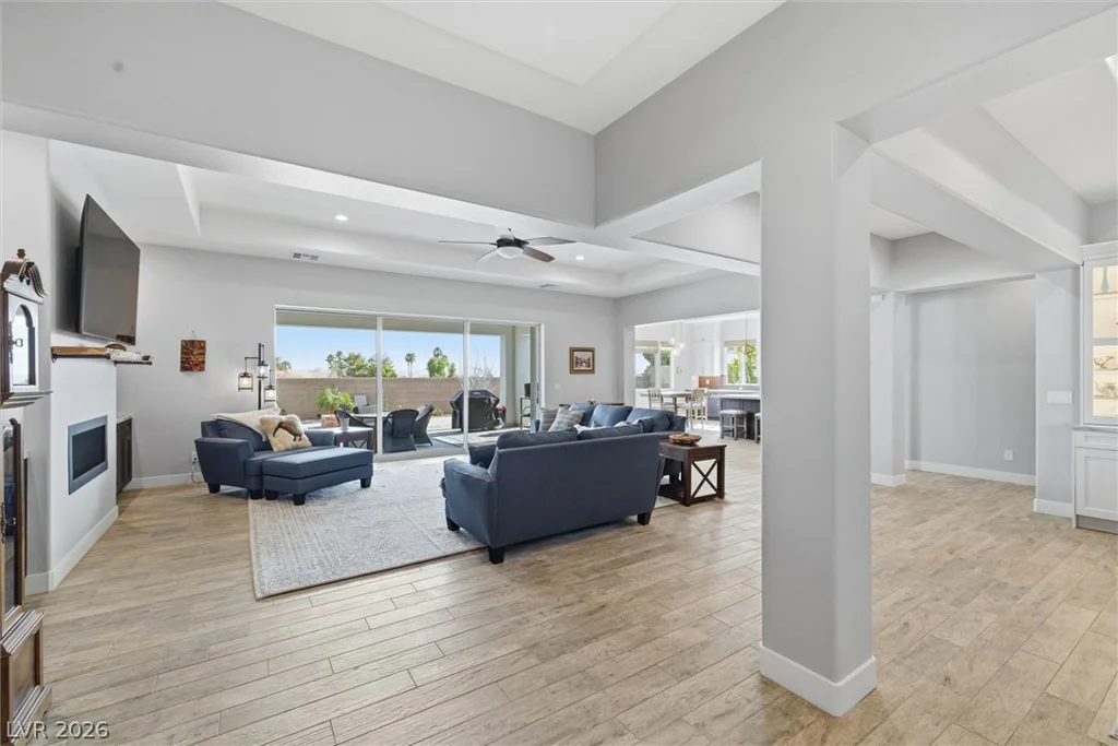 8260 Sweetwater Creek, Las Vegas, NV 89113