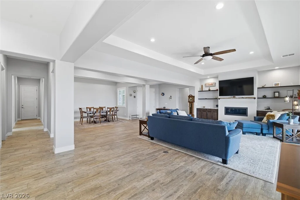 8260 Sweetwater Creek, Las Vegas, NV 89113