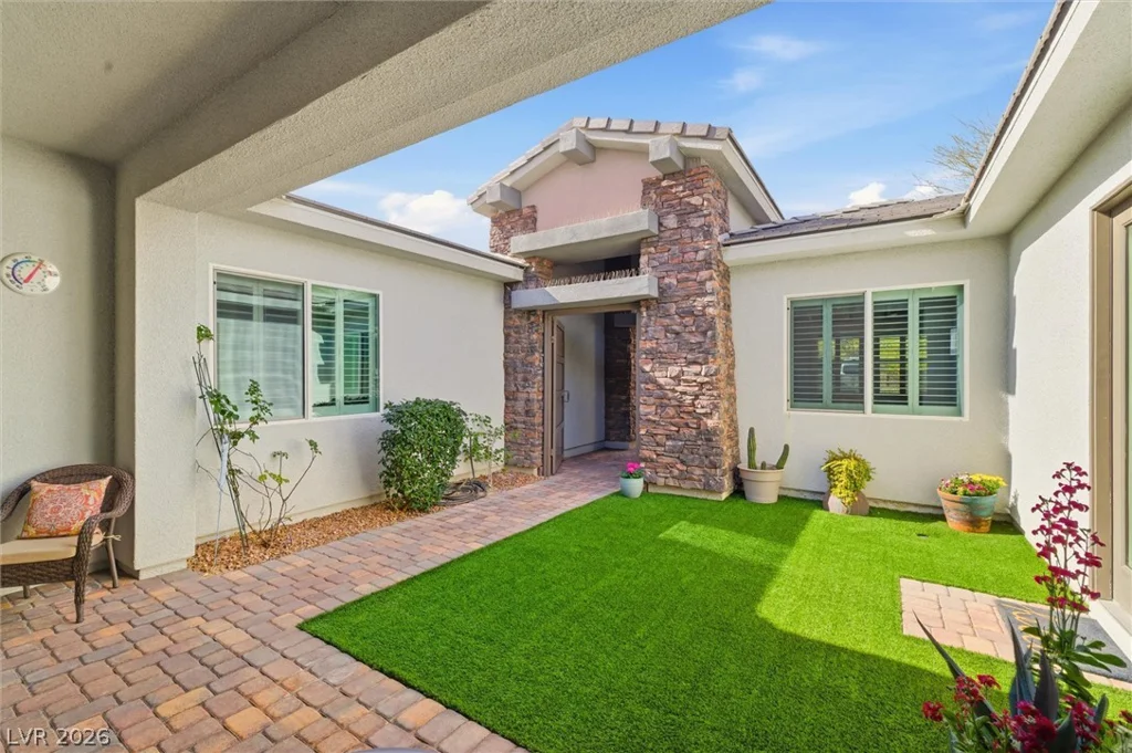 8260 Sweetwater Creek, Las Vegas, NV 89113