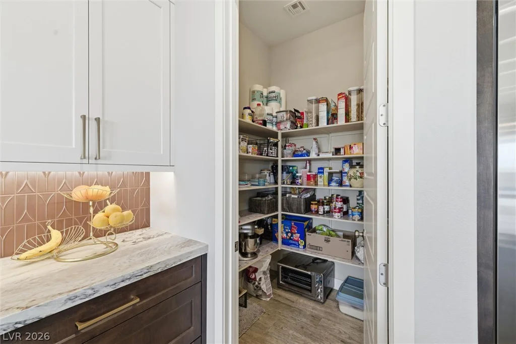 8260 Sweetwater Creek, Las Vegas, NV 89113