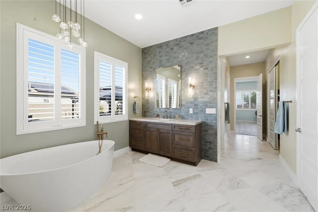 8260 Sweetwater Creek, Las Vegas, NV 89113