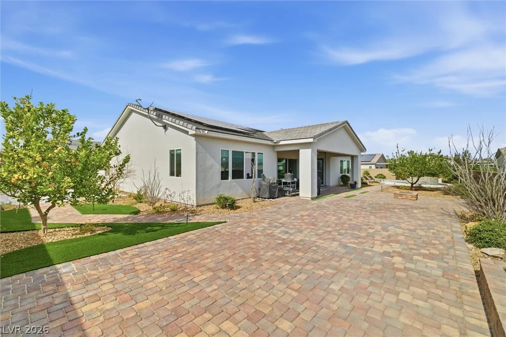 8260 Sweetwater Creek, Las Vegas, NV 89113