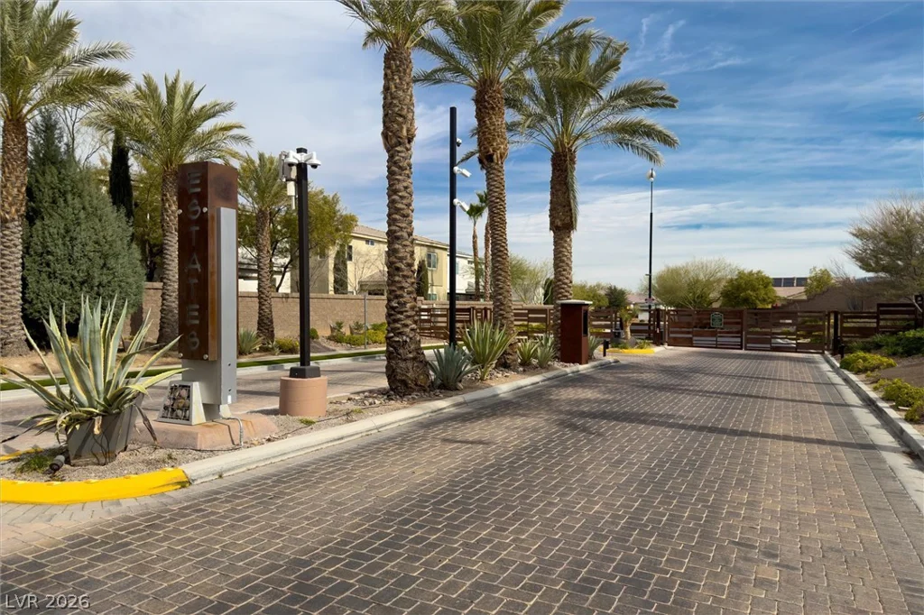 8260 Sweetwater Creek, Las Vegas, NV 89113