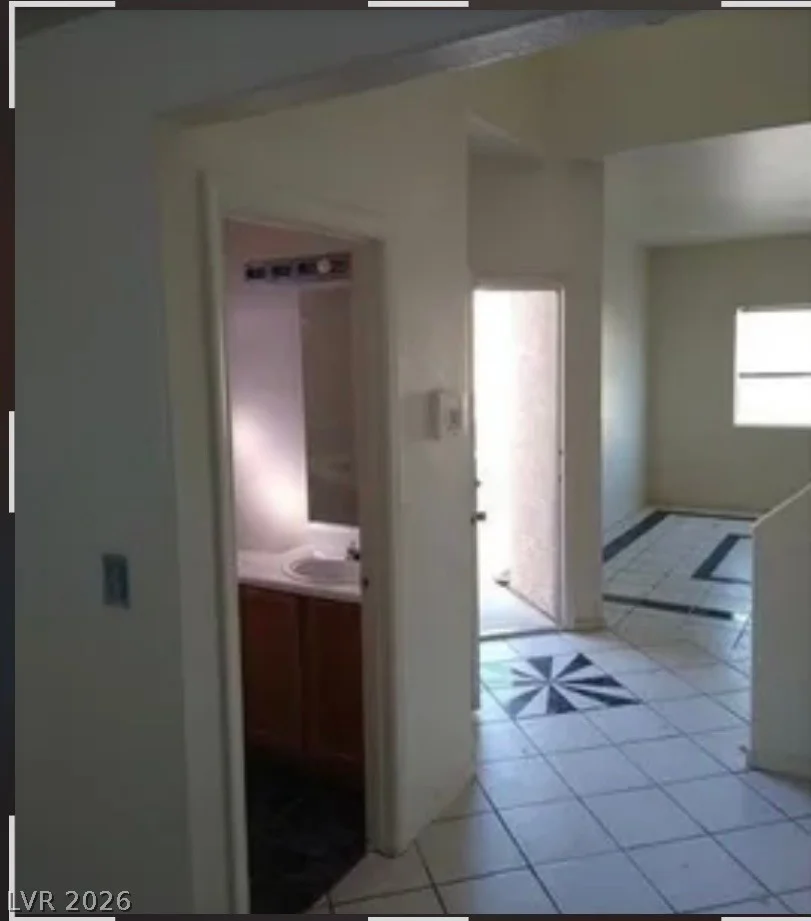 5501 Wells Cathedral, Las Vegas, NV 89130