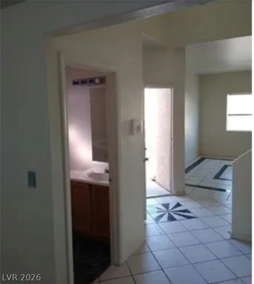 5501 Wells Cathedral, Las Vegas, NV 89130