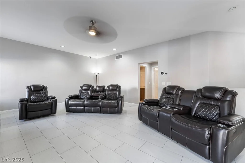 7875 Tahoe Ridge, Las Vegas, NV 89139