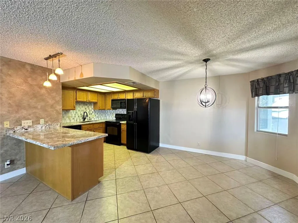 7965 Terrace Rock, Las Vegas, NV 89128