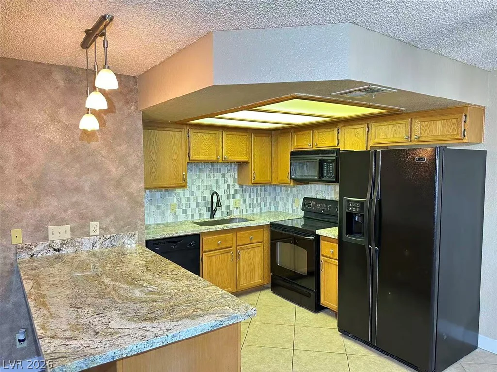 7965 Terrace Rock, Las Vegas, NV 89128