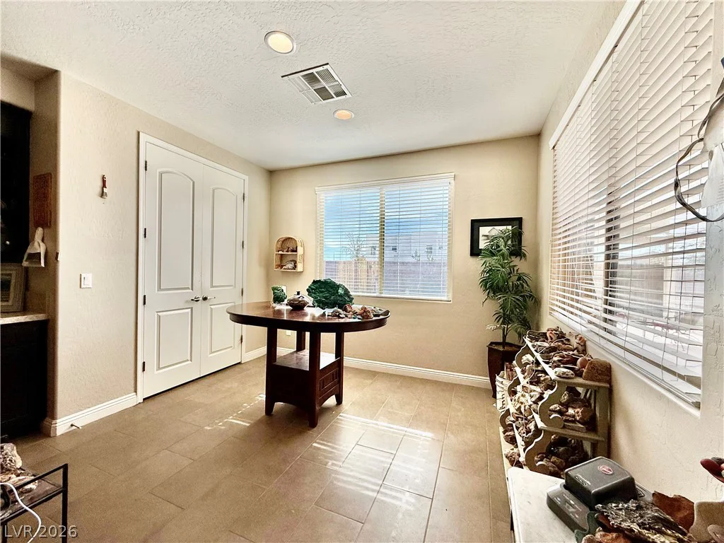 8455 Creekstone, Las Vegas, NV 89113